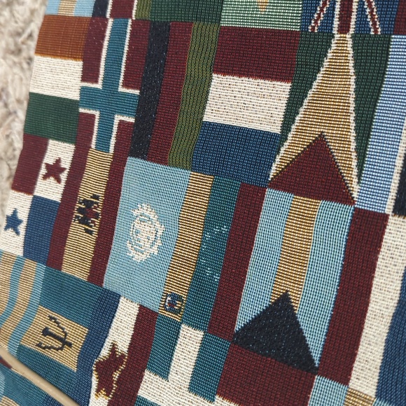 Flag Vacation Travel Purse - Picture 4 of 15